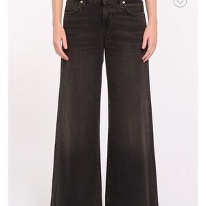 Classic Black Wide-Leg Jeans- VIAVIA
